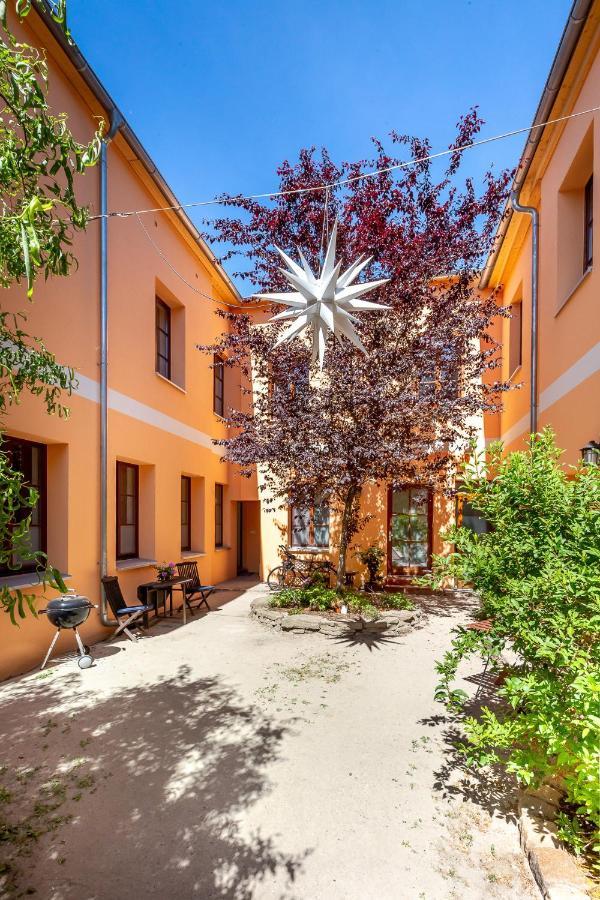 Idyllisches Haus Mitten In Berlino